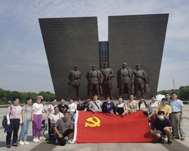 https://finance.ustc.edu.cn/_upload/article/images/43/49/16966cc640d2b67e5e3815f30881/3bd66be0-f477-4cc7-b6e4-854071f711f5.jpg