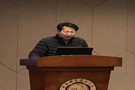 https://finance.ustc.edu.cn/_upload/article/images/68/04/fea6eb3c4d08b01d3b54f1d455ee/93195995-5ea5-4800-9dbd-4cf89f41be2c.jpg