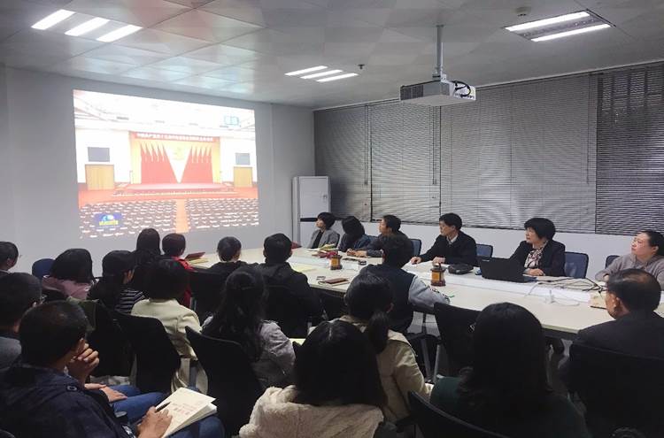https://finance.ustc.edu.cn/_upload/article/images/9e/0d/5958a75e4213bb5584add6fce3c9/5229c043-2e6f-43bb-8049-1fa25675d37e.jpg