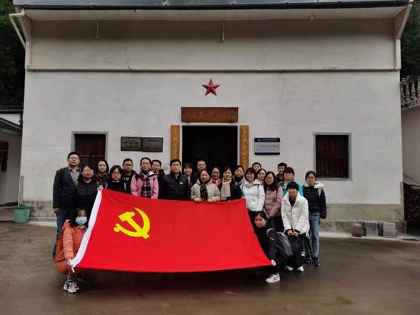 https://finance.ustc.edu.cn/_upload/article/images/c4/b8/7c9961424292b2d337dfc26550ca/1a3824e2-c82e-4e19-a269-956751fd061b.jpg